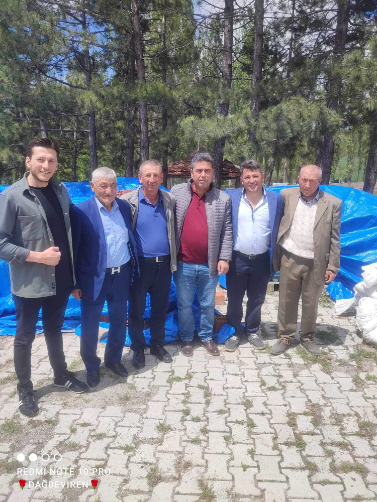 YAĞMUR DUASI EDİP ŞÜKÜR KURBANI KESTİLER